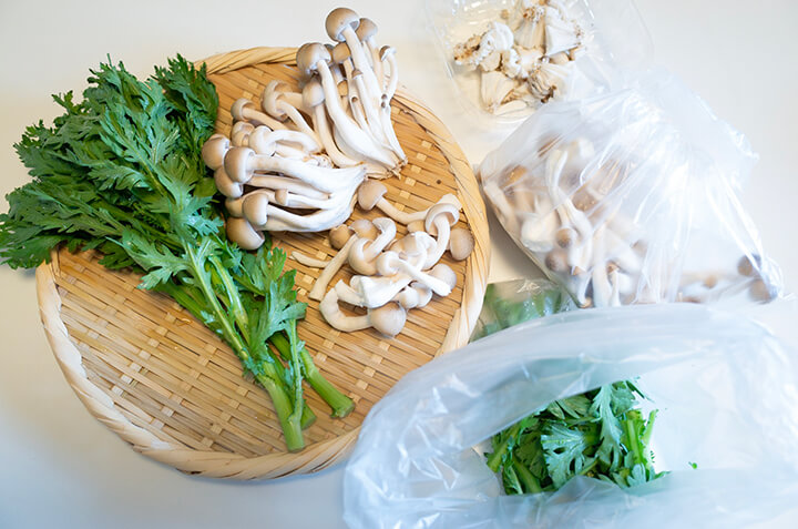 カット済み野菜は忙しいときの強い味方。空き時間で野菜をカットしておくだけで、副菜作りが格段にラクに。